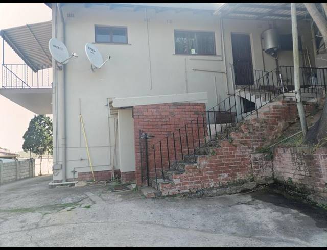 5 BEDROOM HOUSE FOR SALE IN CARRINGTON HEIGHTS